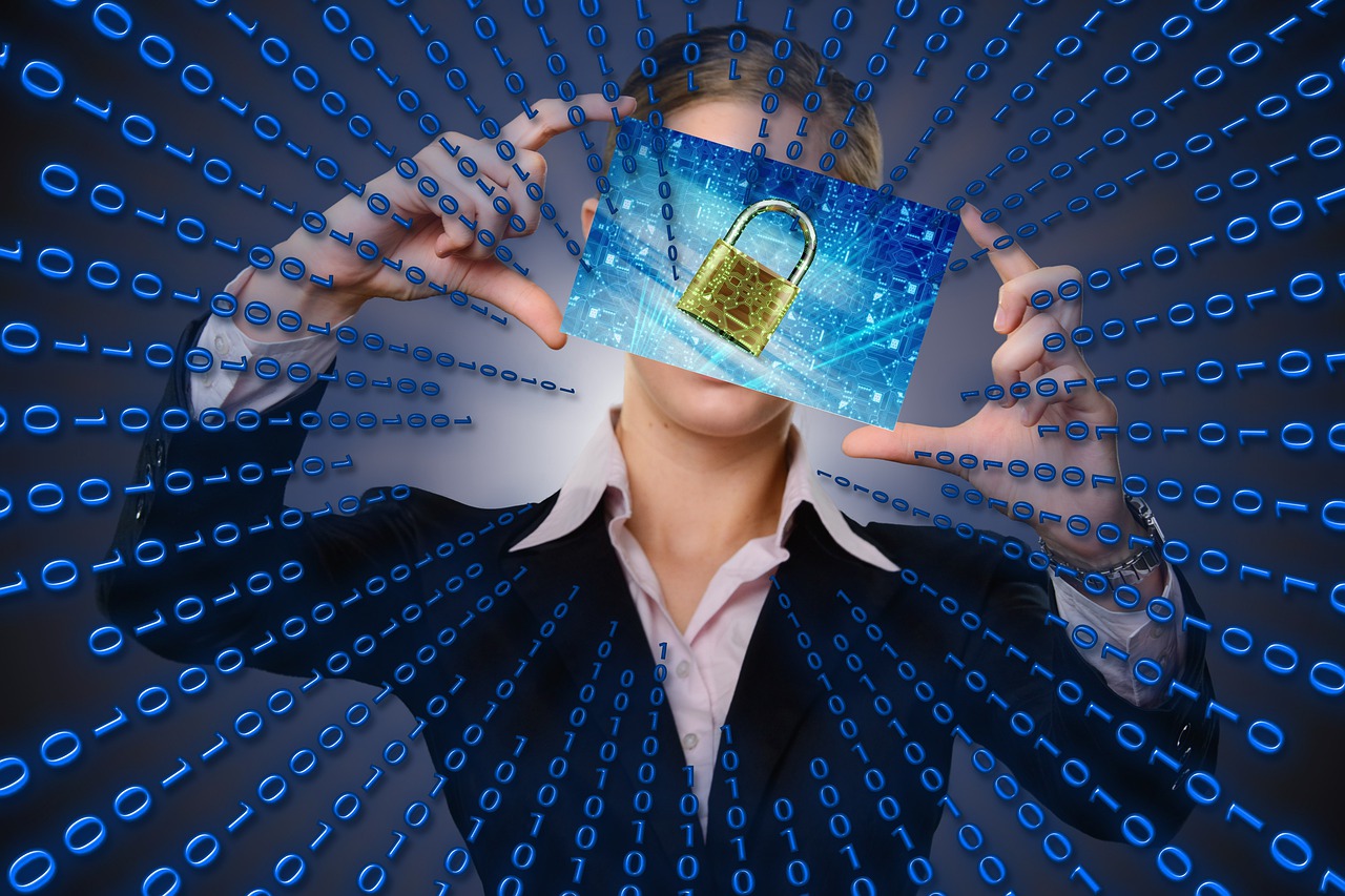 SEGURIDAD EN EL TRATAMIENTO DE DATOS Y LOS DERECHOS DE PROTECCIÓN DE DATOS